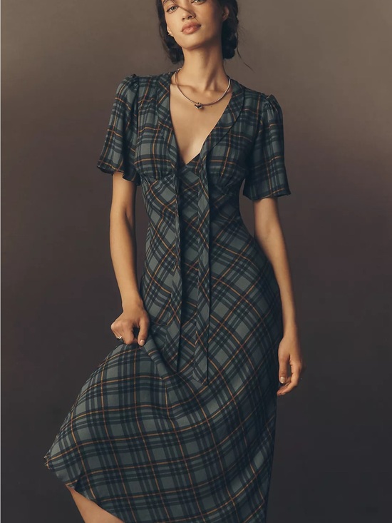 Reformation Dresses & Skirts - Reformation Tyra Short-Sleeve V-Neck Midi Dress
